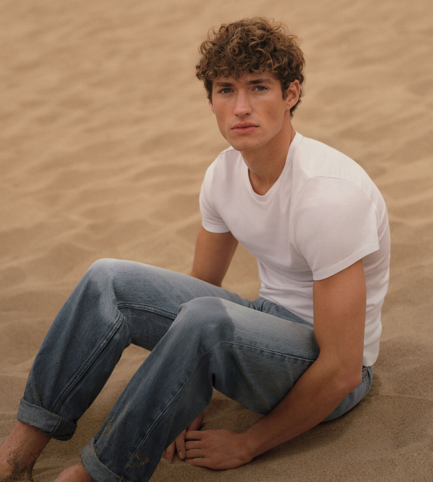 Calvin Klein 更多新款T恤到貨 必備衣櫃單品，反覆穿搭，時尚耐穿。